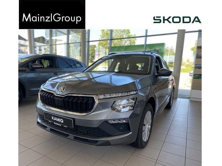 Grau Neu 2025 Skoda Kamiq Essence SUV | 30.940 € (Teuer) - Bild 1/1