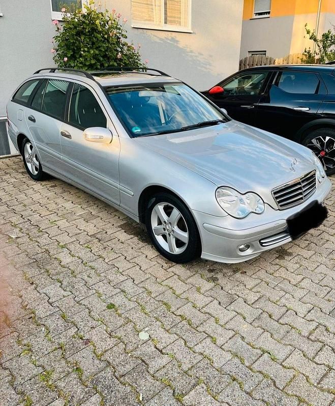 Silber Gebraucht 2006 Mercedes C200 Classic Kombi | 1.890 € (Guter Preis) - Bild 1/4