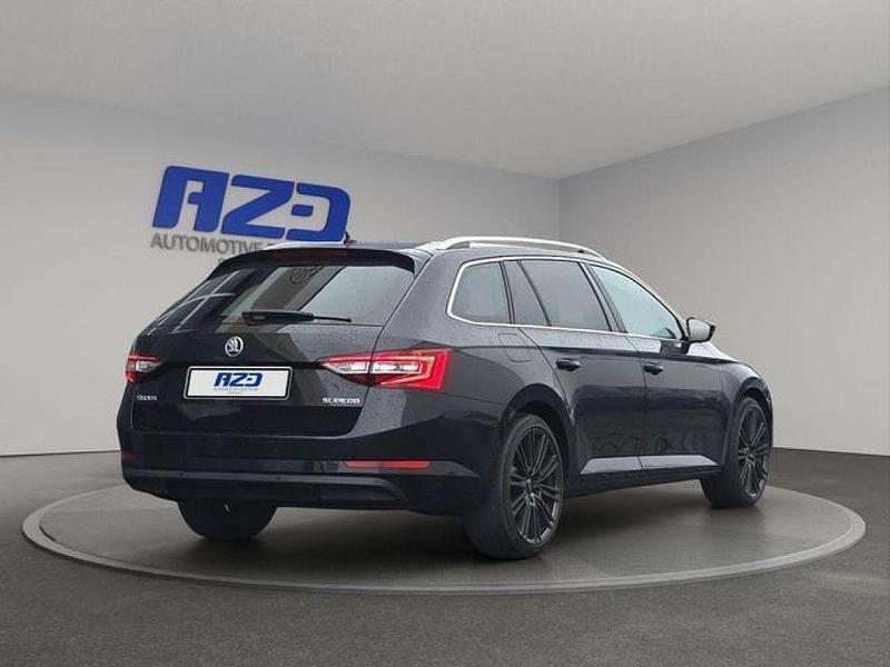 Gebraucht Skoda Superb Style 150 PS (110 kW) 2016 Schwarzmagic perleffekt (metallic) Kombi