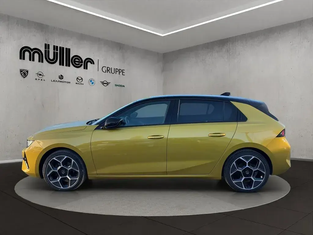 Usata Opel Astra 131 CV (96 kW) 2023 Giallo Utilitaria