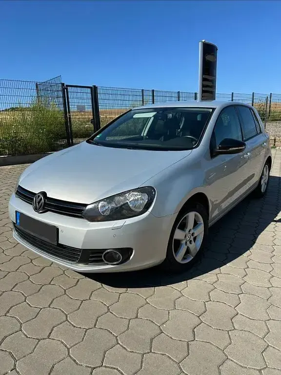 Gebraucht VW Golf VI Style 80 PS (58 kW) 2011 Silber Kleinwagen