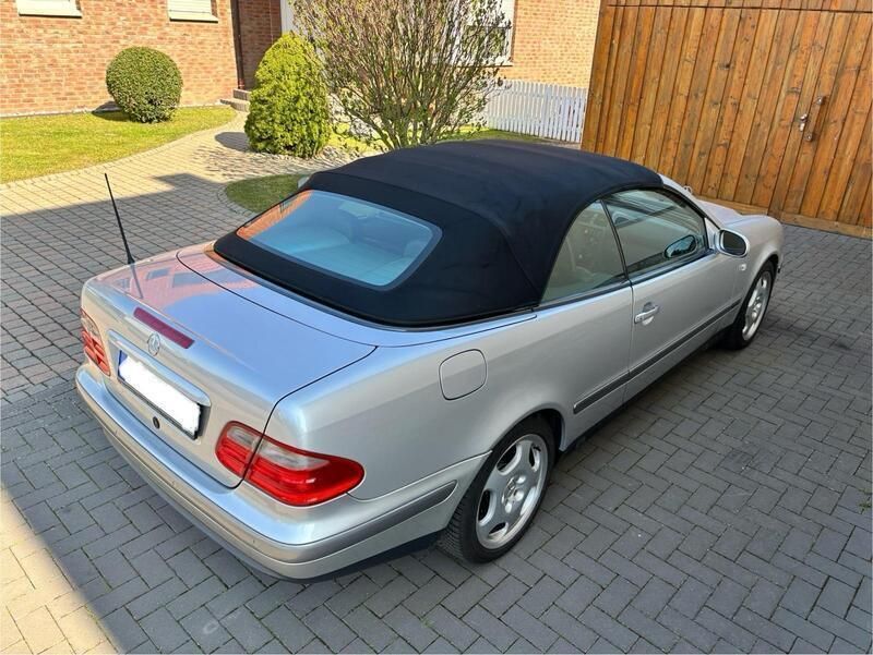 Silber Gebraucht 1999 Mercedes CLK230 Cabrio | 7.250 € (Teuer) - Bild 1/4