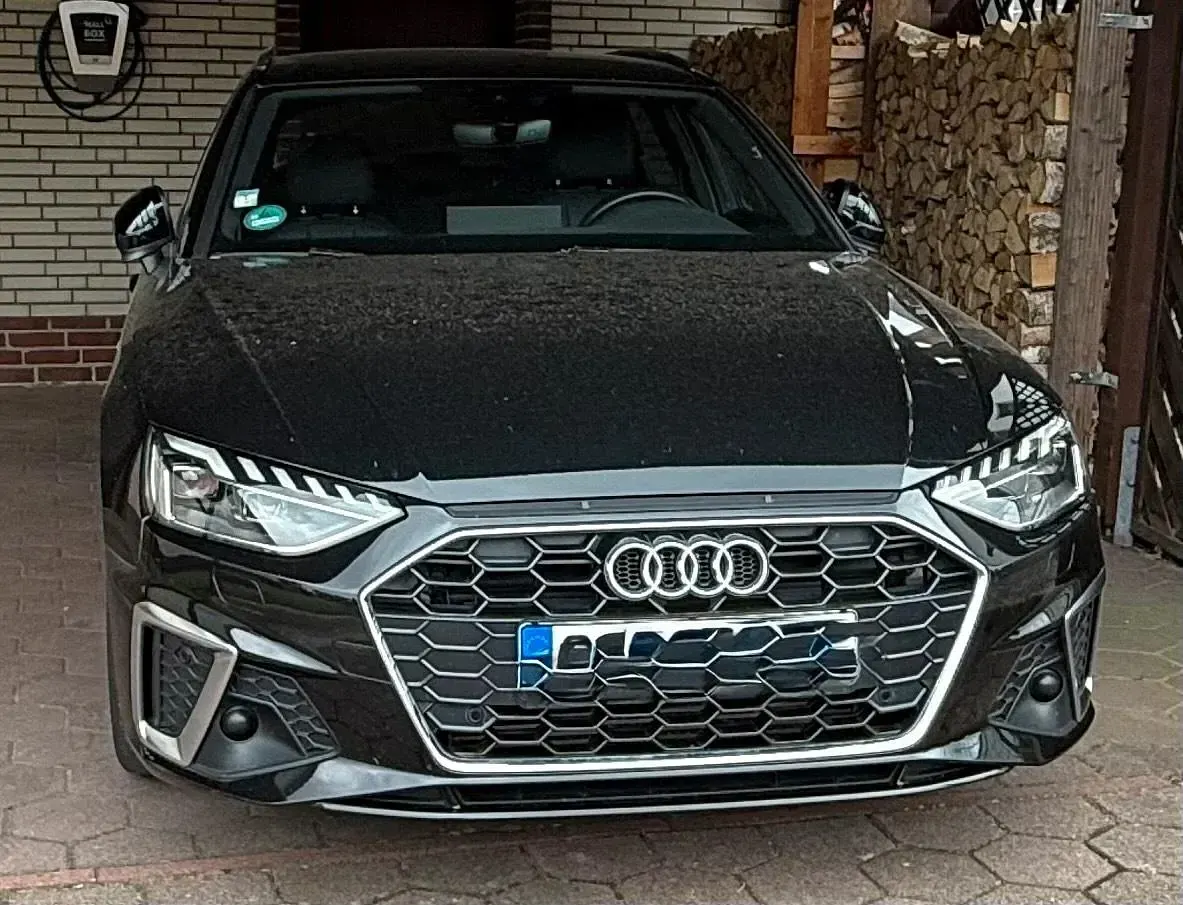 Gebraucht Audi A4 S-Line 150 PS (110 kW) 2021 Schwarz Kombi