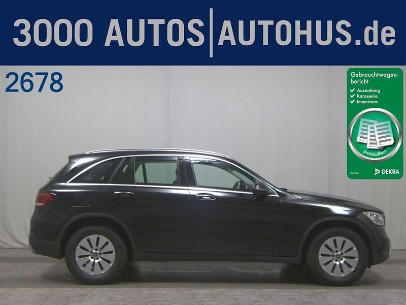 Schwarz unilack Gebraucht 2022 Mercedes 200 SUV | 29.680 € (Superpreis) - Bild 1/4