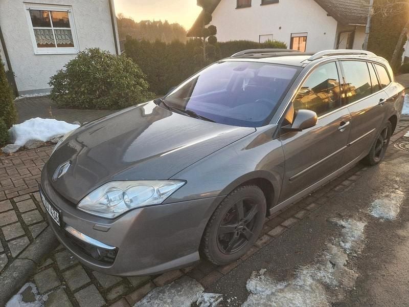 Gold Gebraucht 2008 Renault Laguna III Kombi | 3.750 € (Fairer Preis) - Bild 1/4