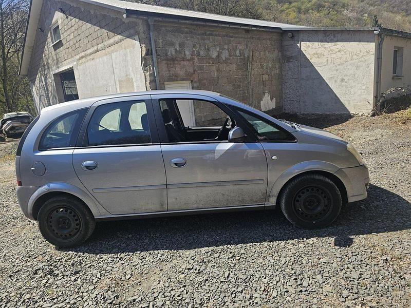 Gebraucht Opel Meriva 105 PS (77 kW) 2006 Van / Kleinbus