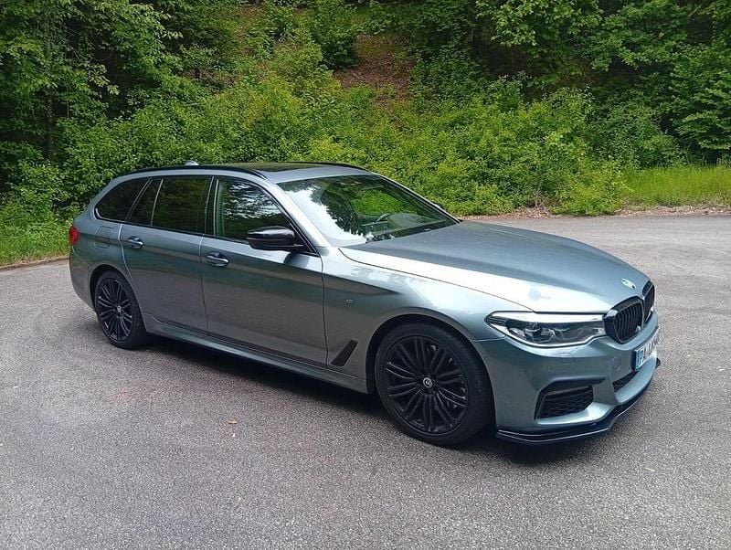 Gebraucht BMW 540 Performance 340 PS (250 kW) 2019 Grau Kombi