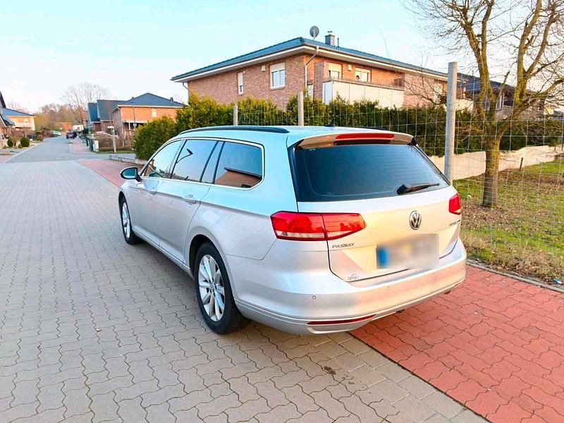 Gebraucht VW Passat 150 PS (110 kW) 2015 Silber Kombi