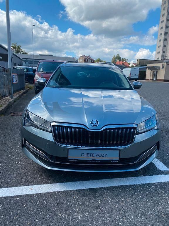Gebraucht 2020 Skoda Superb SportLine Kombi | 17.900 € (Guter Preis) - Bild 1/4