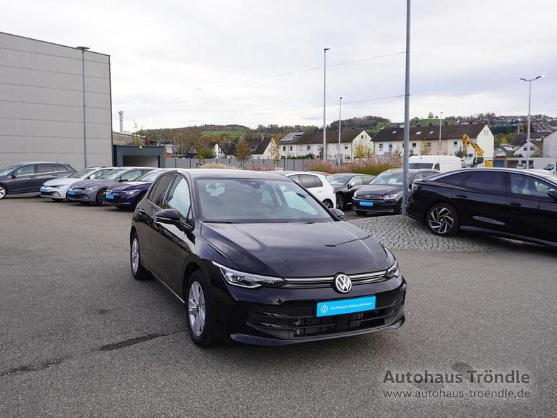 Gebraucht VW Golf VIII Life 116 PS (85 kW) 2024 Schwarz Limousine