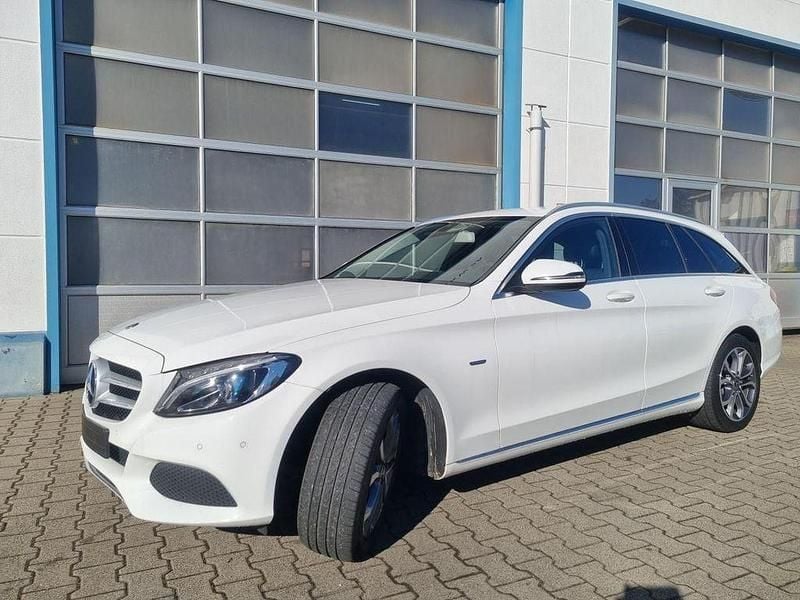 Gebraucht Mercedes C350e Avantgarde 211 PS (155 kW) 2017 Weiß Kombi