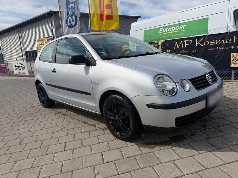 Gebraucht VW Polo Comfortline 64 PS (47 kW) 2004 Silber Kleinwagen