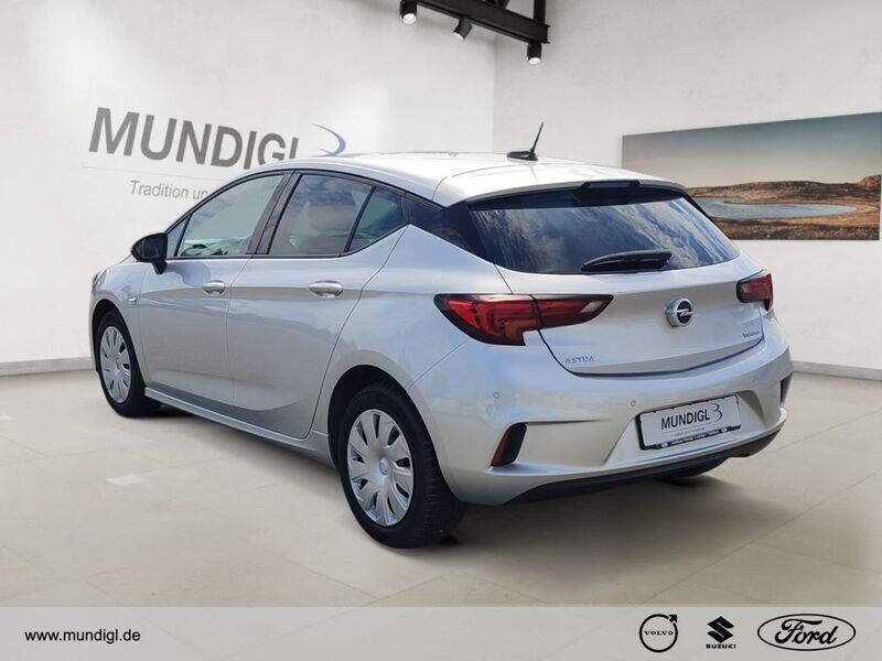 Gebraucht Opel Astra 125 PS (91 kW) 2018 Argon silber/ice silver (m2) Limousine