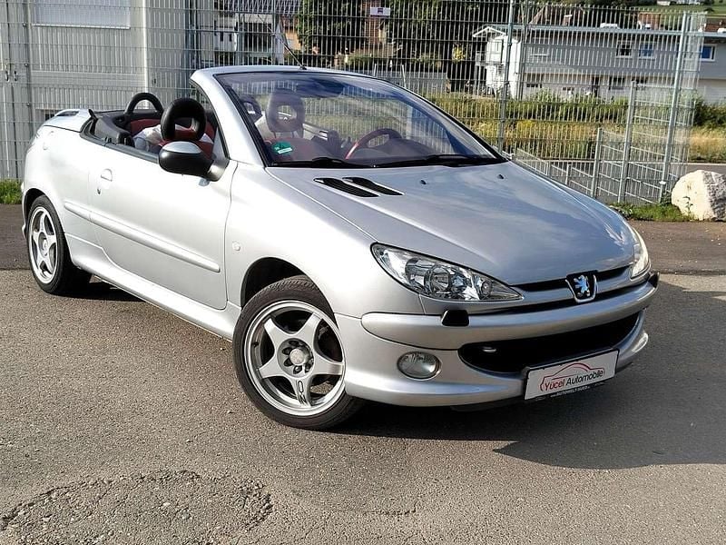 lackierung mit schutzlack Gebraucht 2004 Peugeot 206 CC Platinum Cabrio | 2.399 € (Fairer Preis) - Bild 1/4