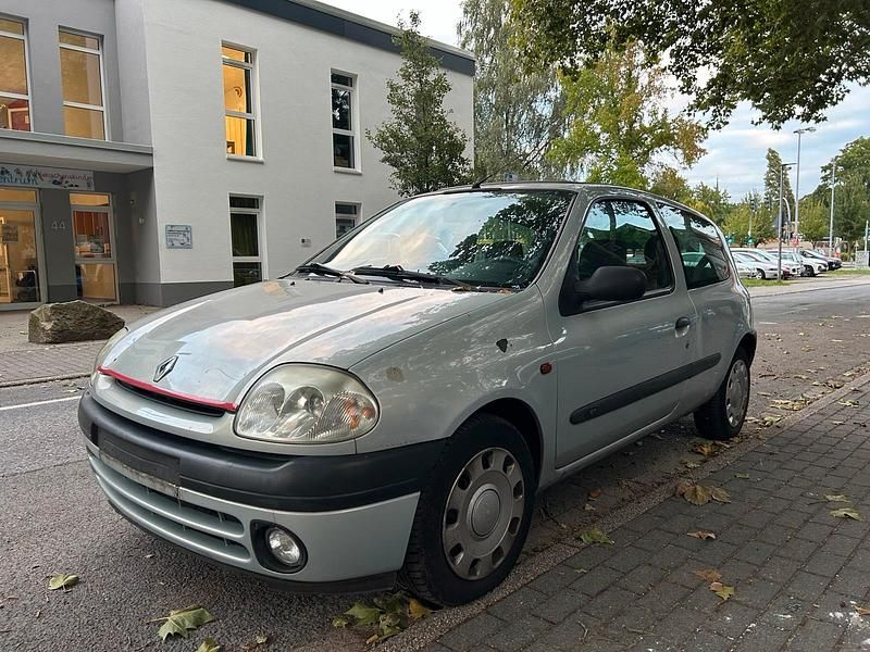 Gebraucht 2000 Renault Clio II Kleinwagen | 900 € (Fairer Preis) - Bild 1/4