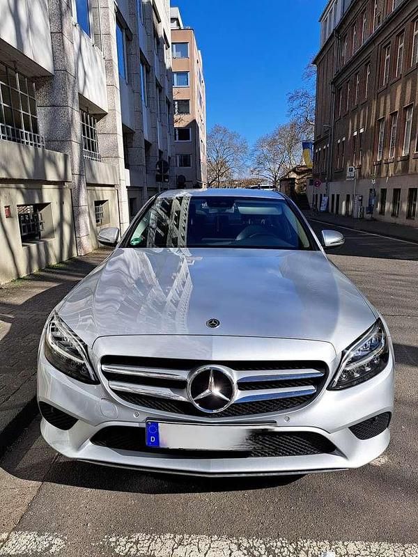 Gebraucht Mercedes C200 160 PS (117 kW) 2019 Grau Limousine