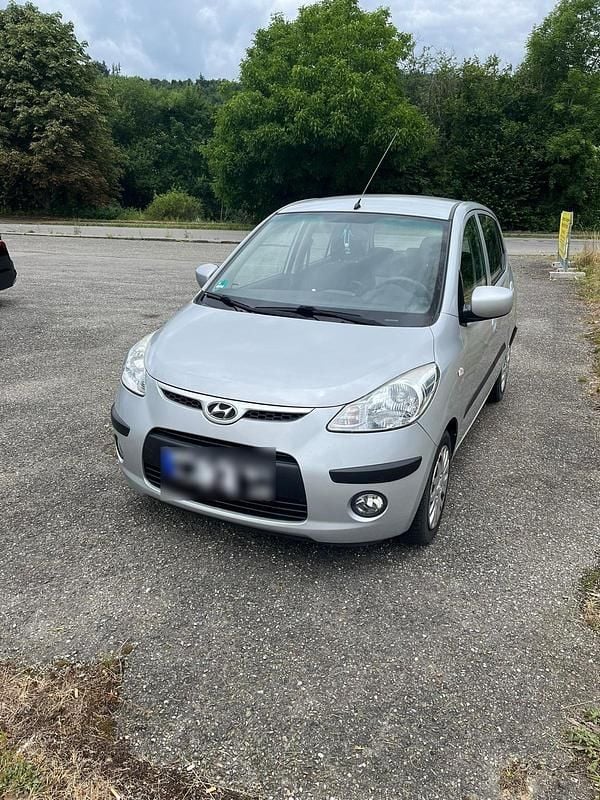 Gebraucht Hyundai i10 67 PS (49 kW) 2009 Silber Kleinwagen