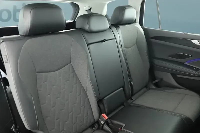 Gebraucht VW Tayron 150 PS (110 kW) 2025 Violett SUV