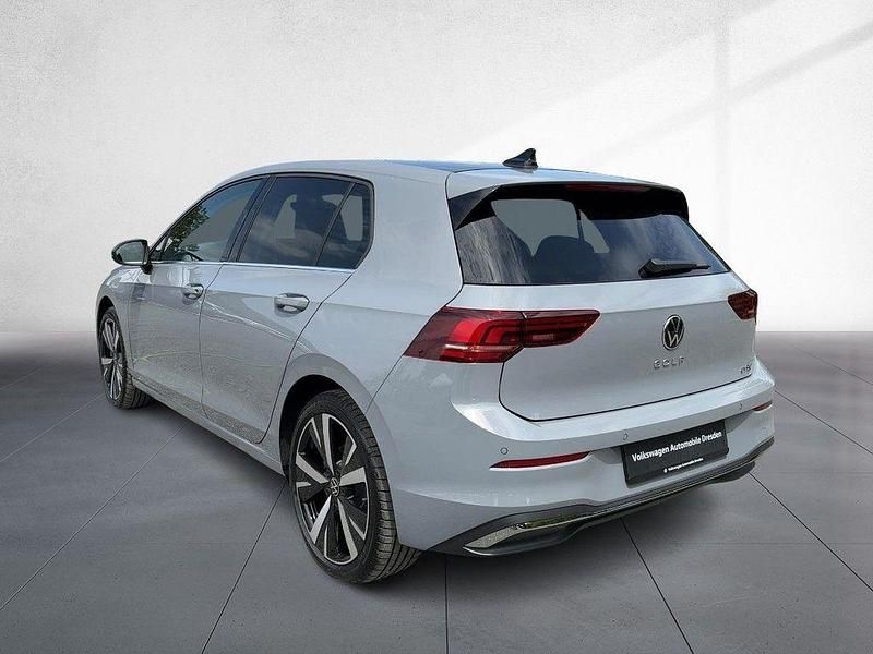 Gebraucht VW Golf VIII Style 150 PS (110 kW) 2025 Grau Limousine