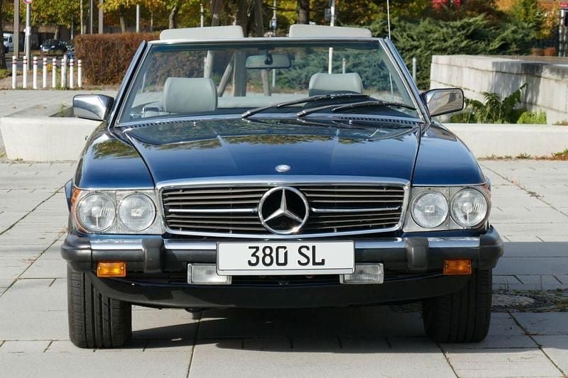 Blau Gebraucht 1982 Mercedes SL380 Cabrio | 19.380 € - Bild 1/4