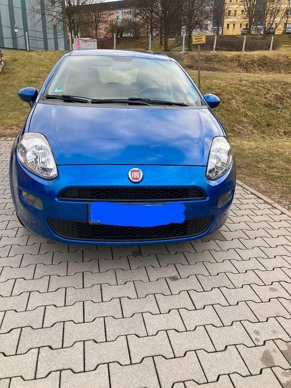 Gebraucht Fiat Punto 77 PS (56 kW) 2013 Blau Kleinwagen