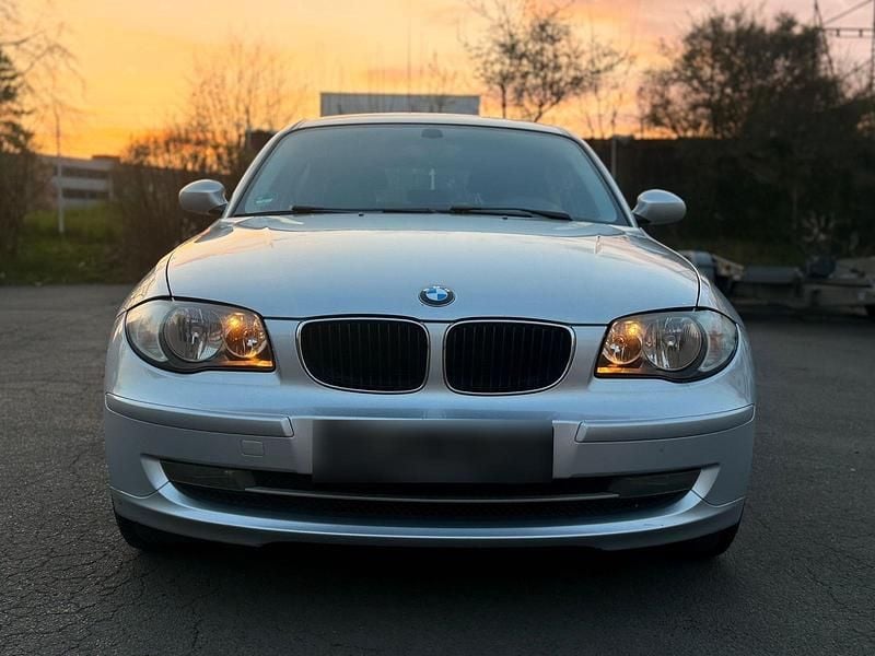 Gebraucht BMW 116 116 PS (85 kW) 2009 Silber Kleinwagen