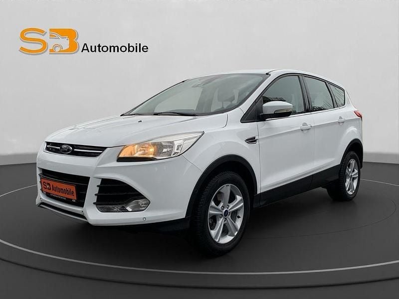 Weiß Gebraucht 2014 Ford Kuga Titanium SUV | 7.390 € (Fairer Preis) - Bild 1/4