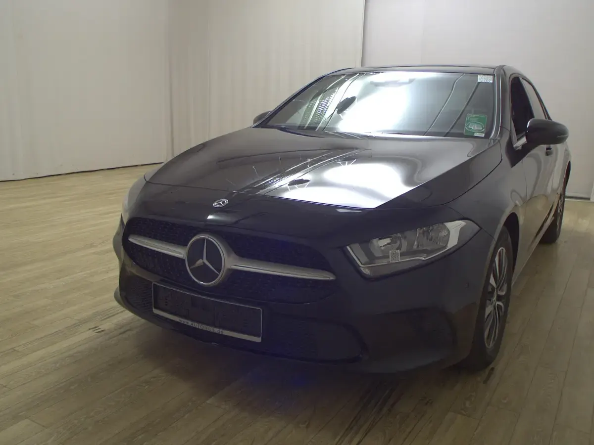 Gebraucht Mercedes A200 150 PS (110 kW) 2021 Schwarz Limousine