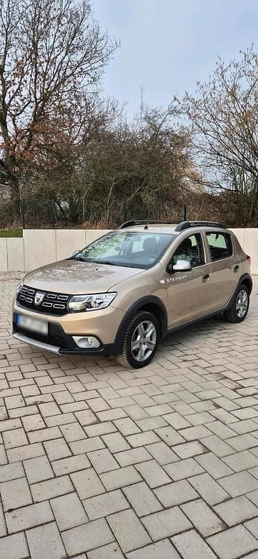 Gebraucht Dacia Sandero Prestige 101 PS (74 kW) 2020 Gold Kleinwagen