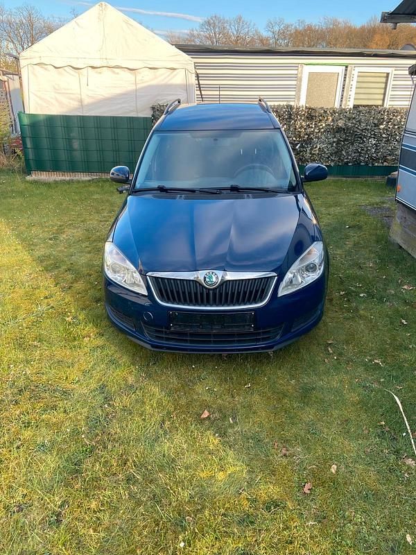 Gebraucht Skoda Roomster 85 PS (62 kW) 2011 Blau Van / Kleinbus