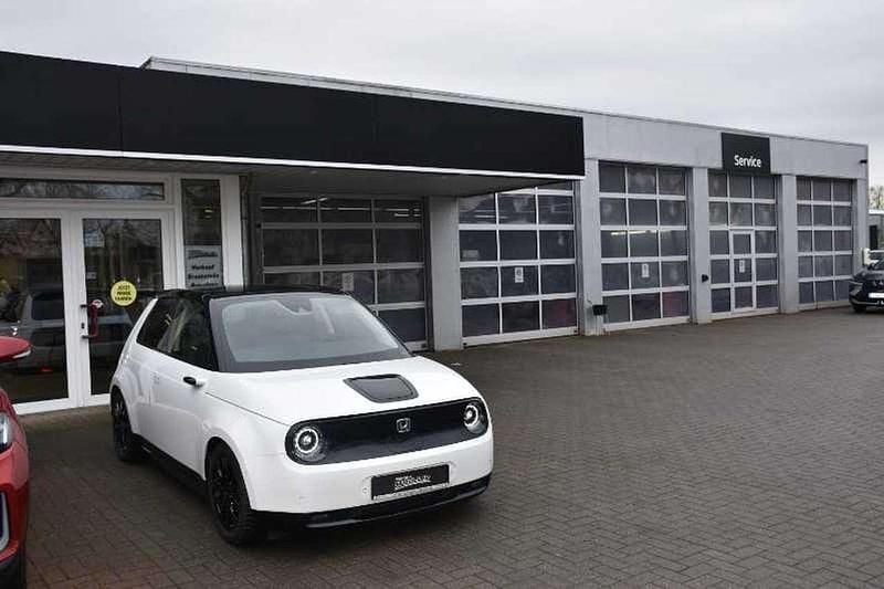 Gebraucht Honda e 113 kW (154 PS) 2021 Weiß Kleinwagen