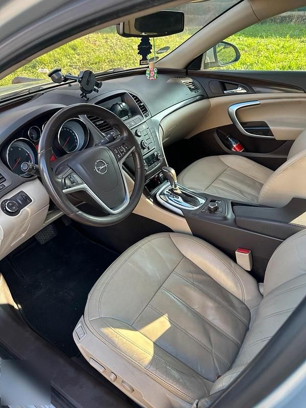 Gebraucht Opel Insignia Cosmo 131 PS (96 kW) 2009 Grau Limousine