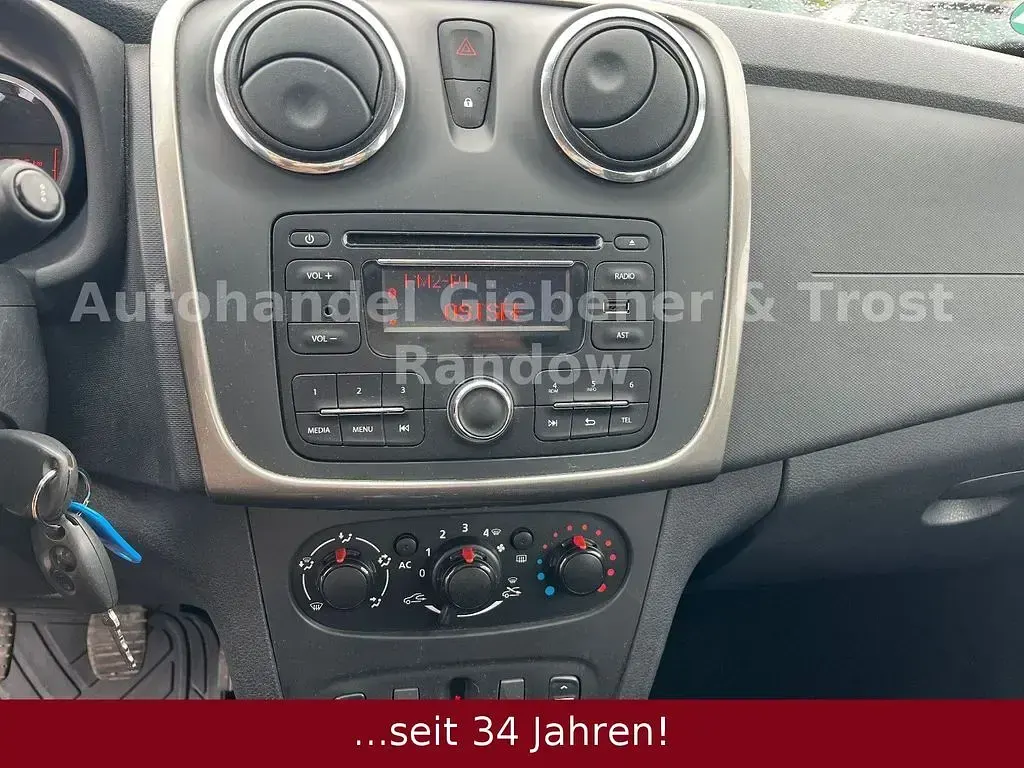 Gebraucht Dacia Sandero Stepway Ambiance 90 PS (66 kW) 2015 Schwarz SUV