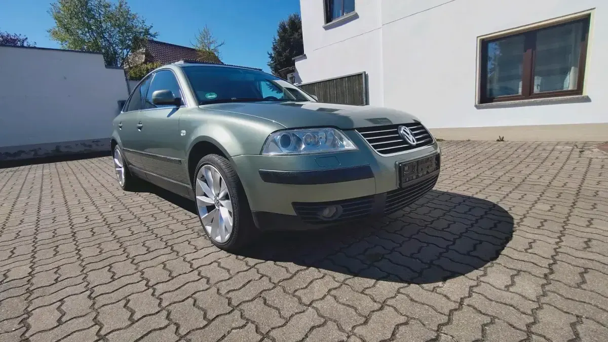 Usata VW Passat 115 CV (84 kW) 2003 Verde Berlina