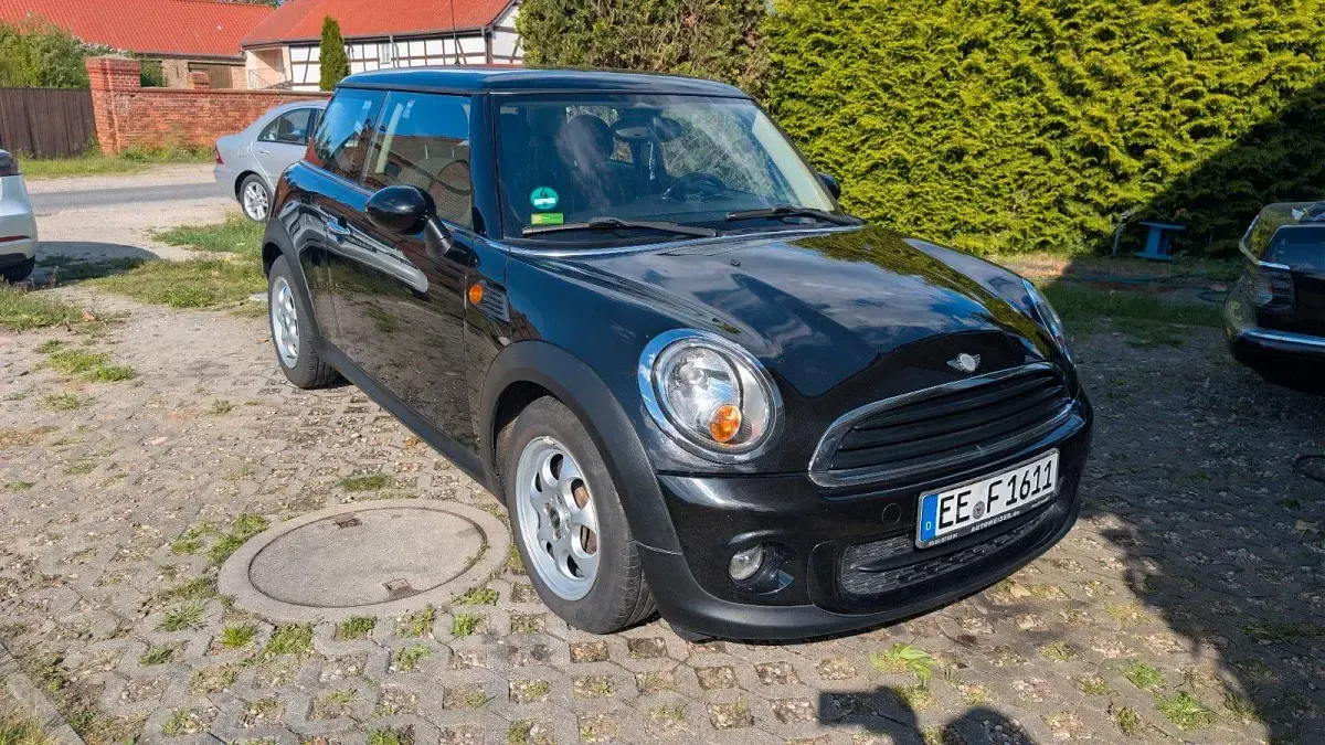 Gebraucht Mini One D 90 PS (66 kW) 2011 Schwarz Kleinwagen