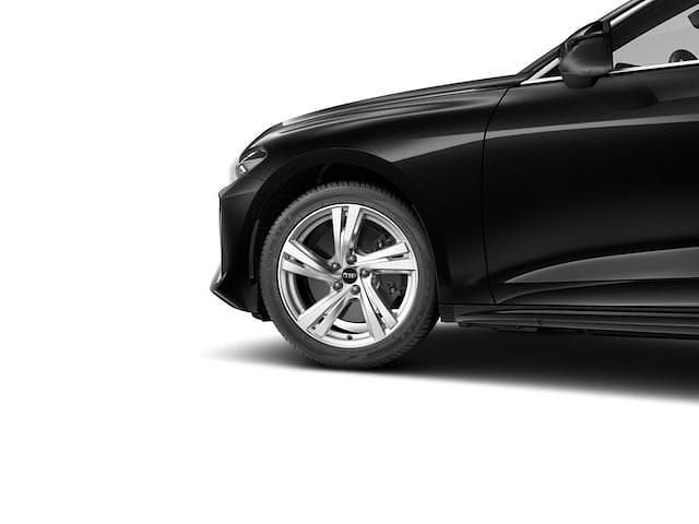 Gebraucht Audi A5 Ambiente 204 PS (150 kW) 2025 Mythosschwarz metallic Kombi