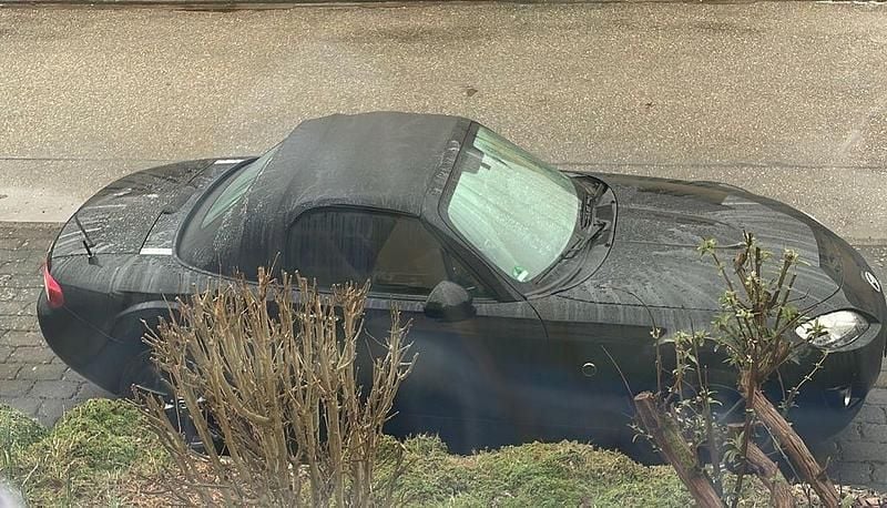 Gebraucht Mazda MX5 126 PS (92 kW) 2012 Schwarz Cabrio