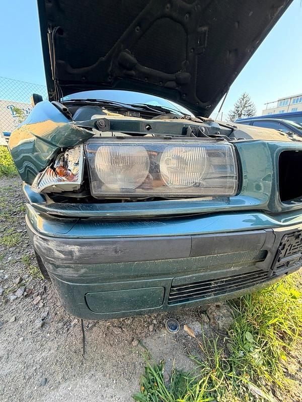 Second-hand BMW 316 1998 Verde Berlinǎ