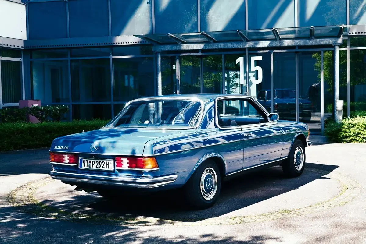 Gebraucht Mercedes 280 177 PS (130 kW) 1980 Blau Coupé