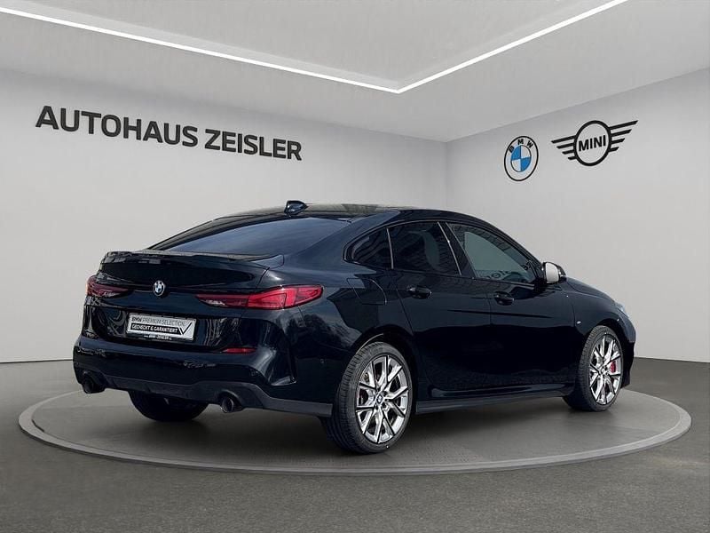 Gebraucht BMW 220 M Sport 178 PS (130 kW) 2024 Saphirschwarz Coupé