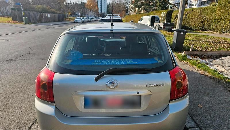 Gebraucht Toyota Corolla 110 PS (80 kW) 2005 Grau Kleinwagen