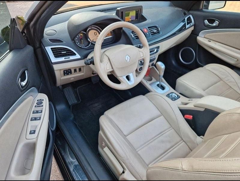 Gebraucht Renault Mégane Cabriolet Luxe 140 PS (102 kW) 2011 Schwarz Cabrio