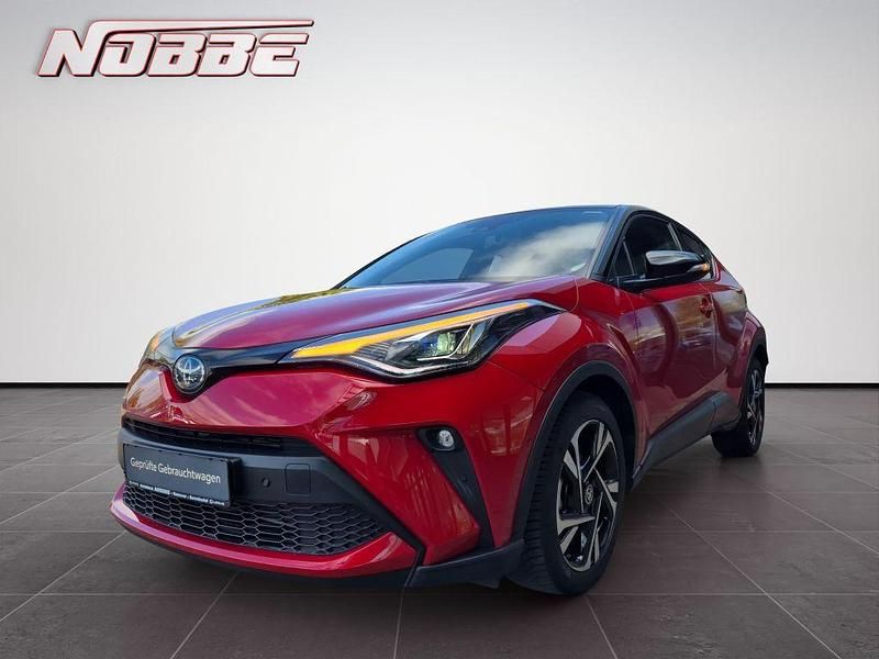 Karminarot mica / dach schwarz Gebraucht 2022 Toyota C-HR Team SUV | 25.490 € (Fairer Preis) - Bild 1/3