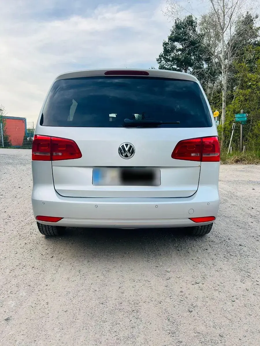 Gebraucht VW Touran Comfortline 105 PS (77 kW) 2013 Grau Van / Kleinbus