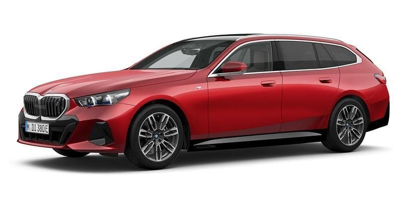Rot Gebraucht 2024 BMW i5 Comfort Edition Limousine | 61.359 € (Fairer Preis) - Bild 1/4