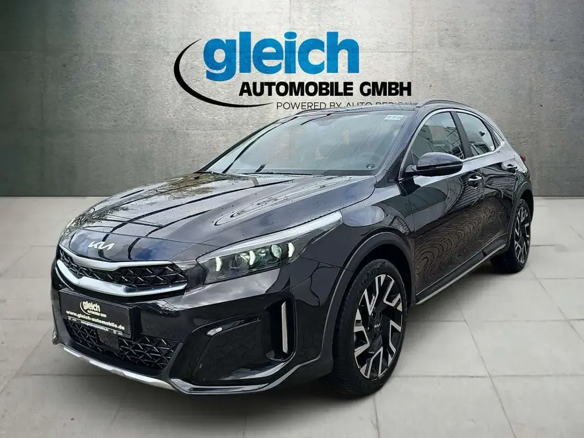 Neu Kia XCeed Spirit 150 PS (110 kW) 2025 Schwarzmetallic SUV