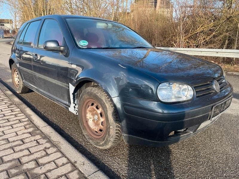 Gebraucht VW Golf IV 131 PS (96 kW) 2000 Grau Limousine