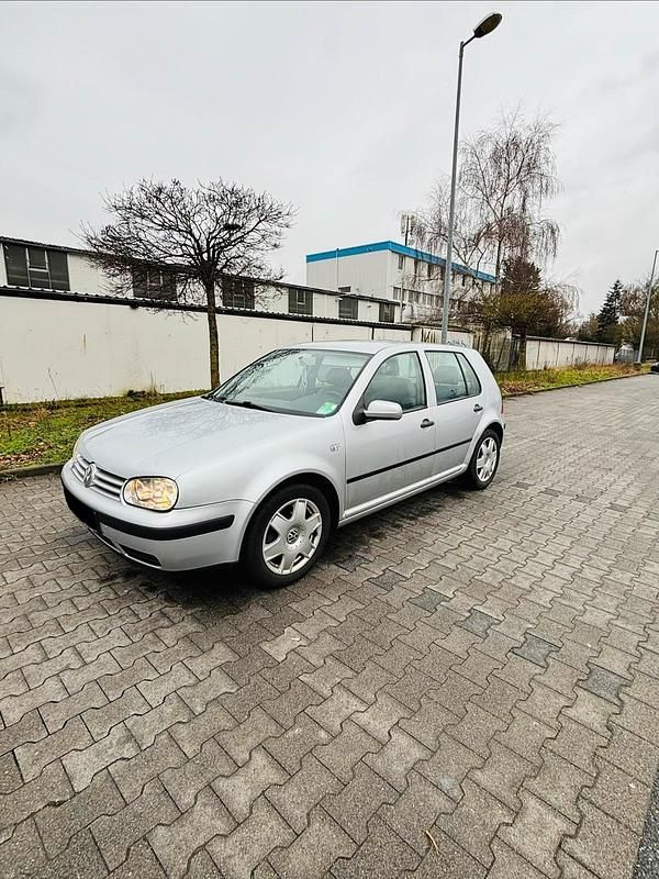Gebraucht VW Golf IV 102 PS (75 kW) 2001 Silber Kleinwagen