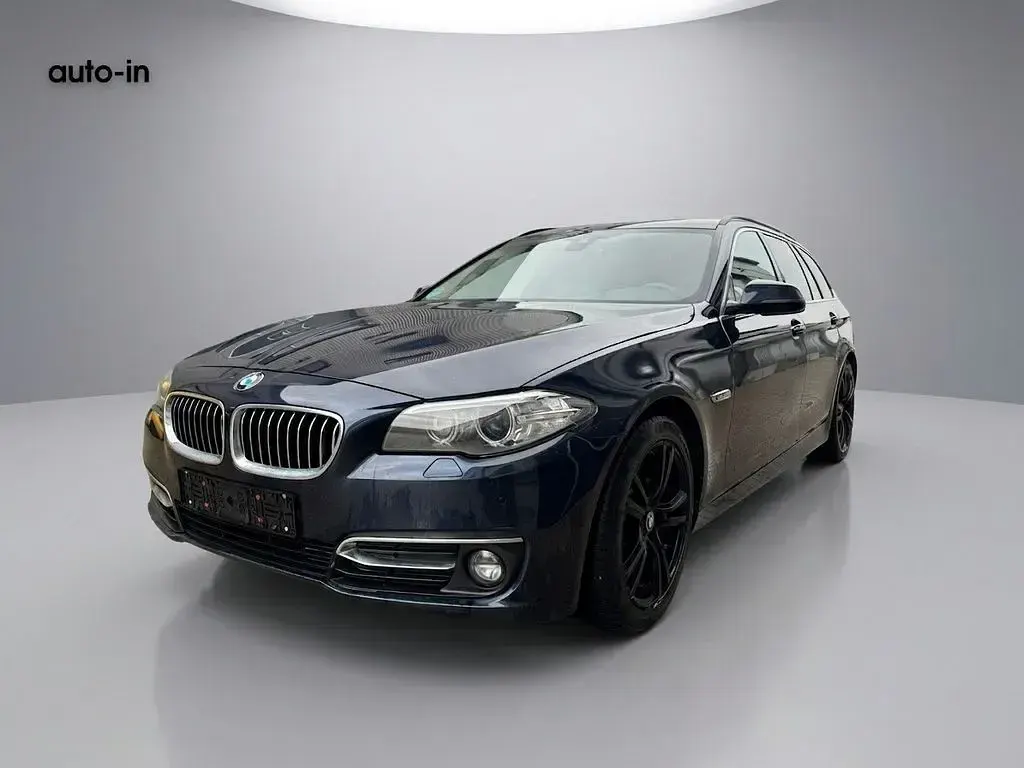 Gebraucht BMW 520 Luxury Line 190 PS (139 kW) 2016 Blau Kombi