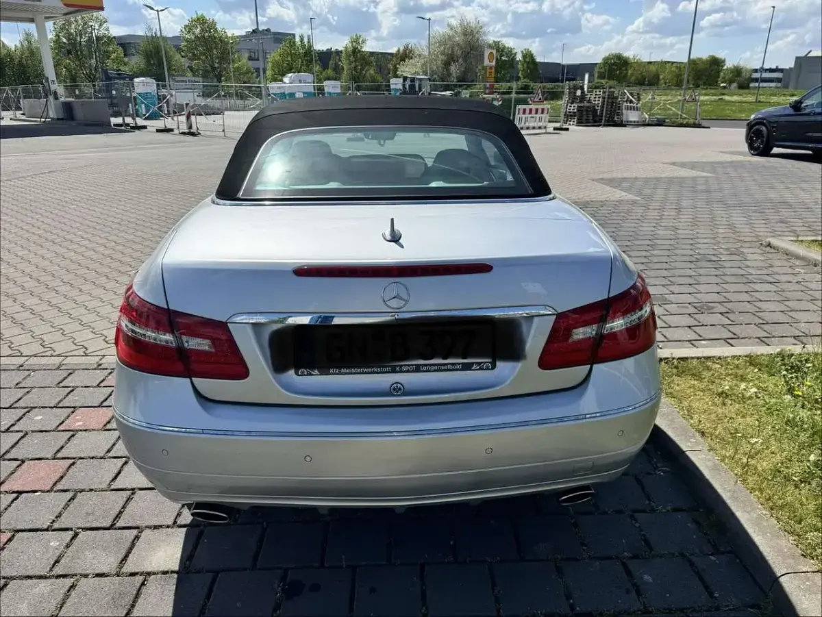 Gebraucht Mercedes E350 292 PS (214 kW) 2010 Grau Cabrio
